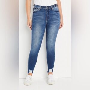 KanCan High Rise Ripped Hem Skinny Jeans Size 28 Medium Wash Sandblasted Stretch
